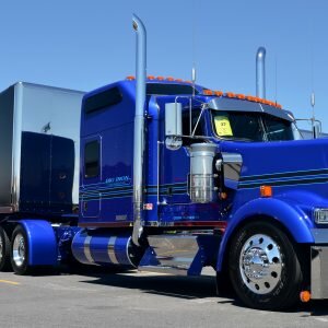 Blue Kenworth W900L at the 2018 Shell Rotella SuperRigs Truck Show