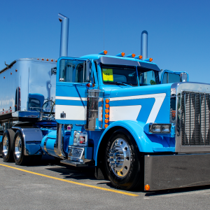 Sky Blue Peterbilt 379 at the 2018 Shell Rotella SuperRigs Truck Show